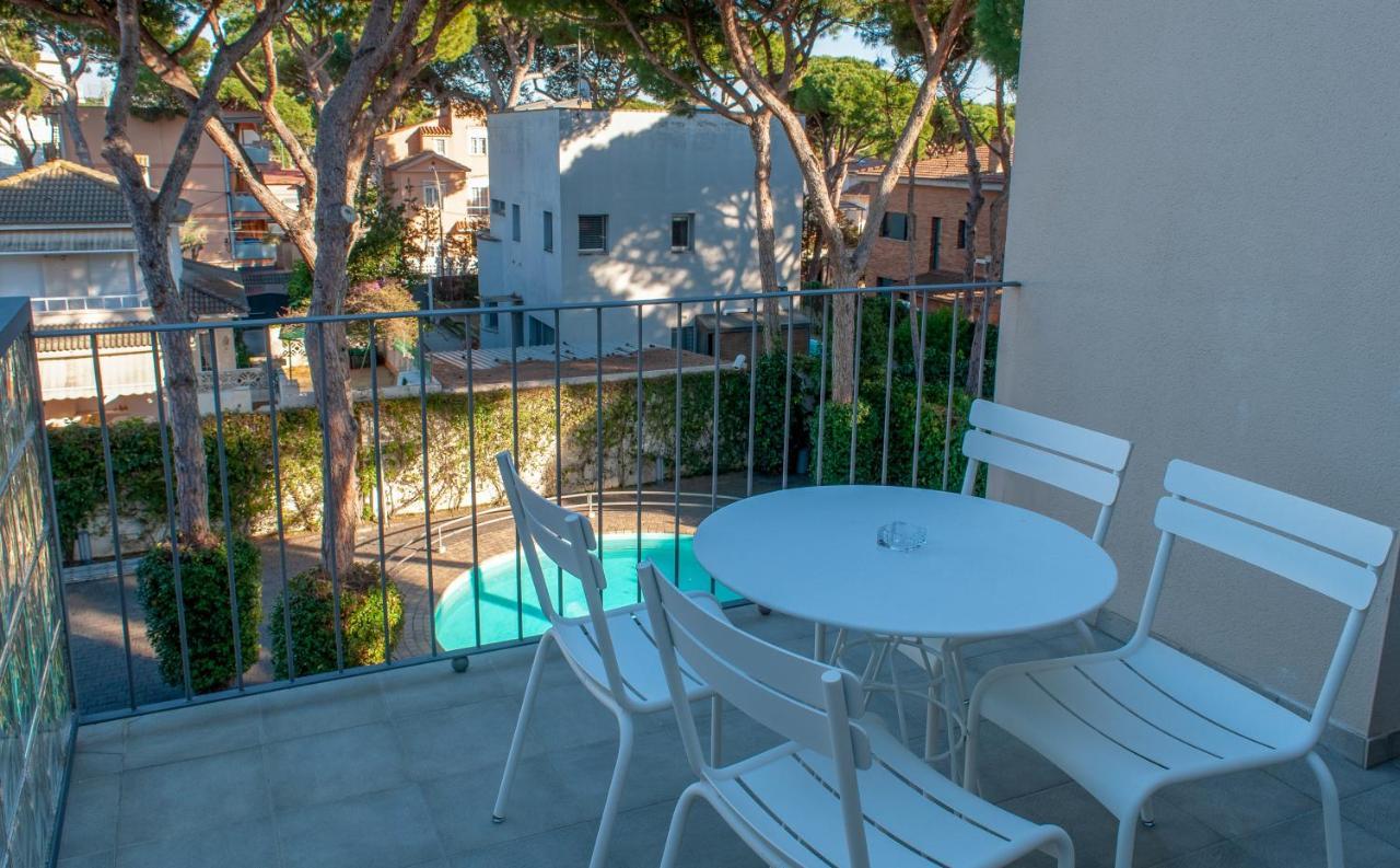 Apartamentos Porta Coeli Castelldefels Eksteriør bilde